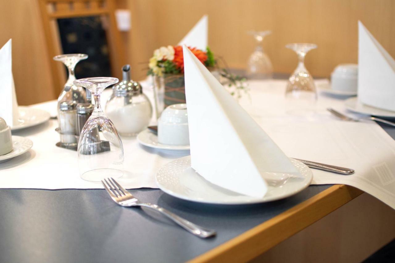 Miratel Hotel Mitterteich Eksteriør billede