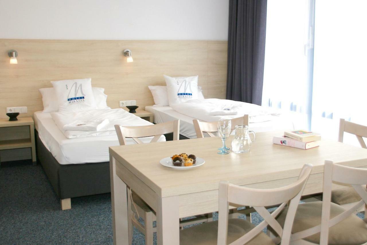 Miratel Hotel Mitterteich Eksteriør billede