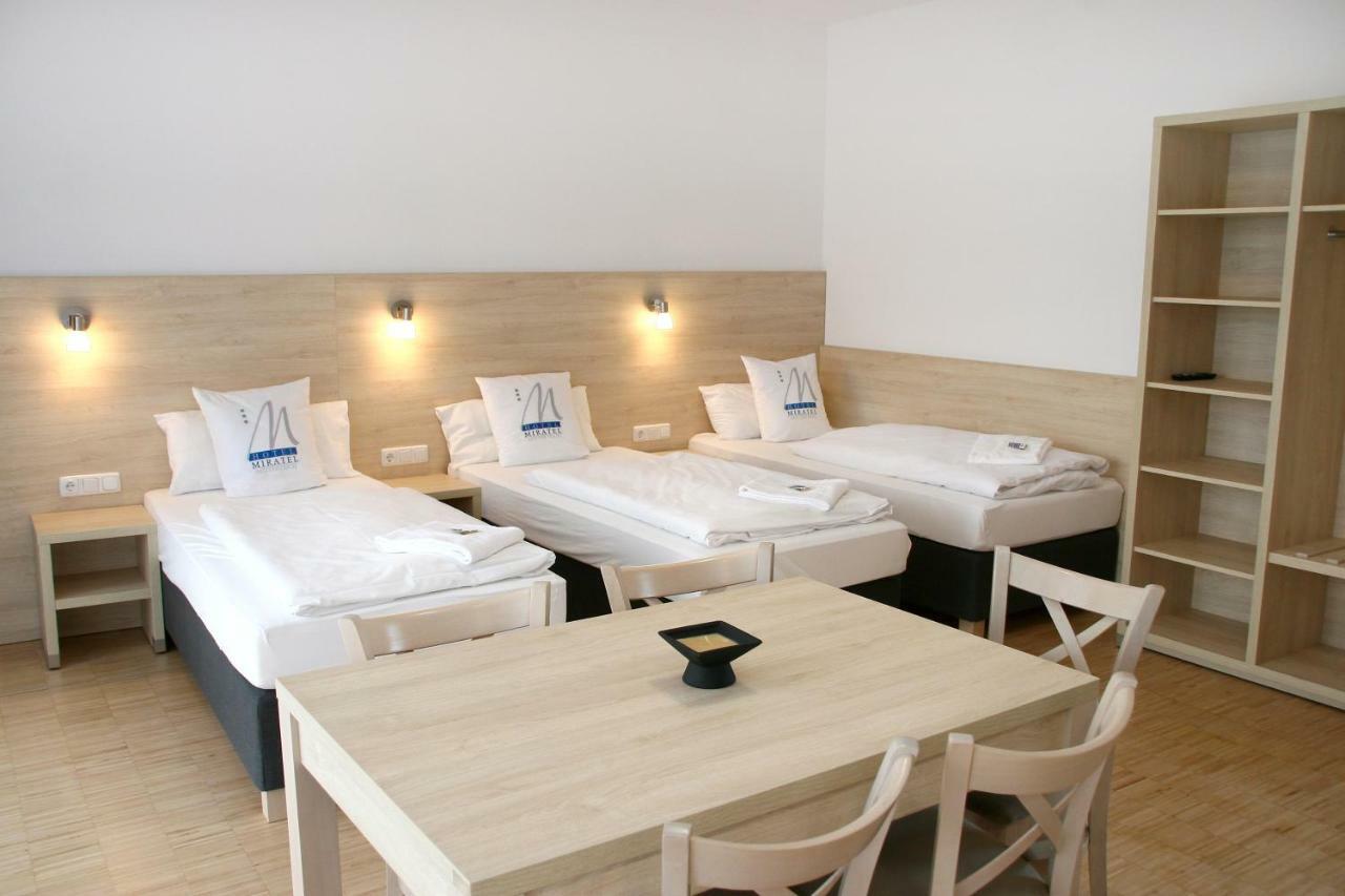 Miratel Hotel Mitterteich Eksteriør billede